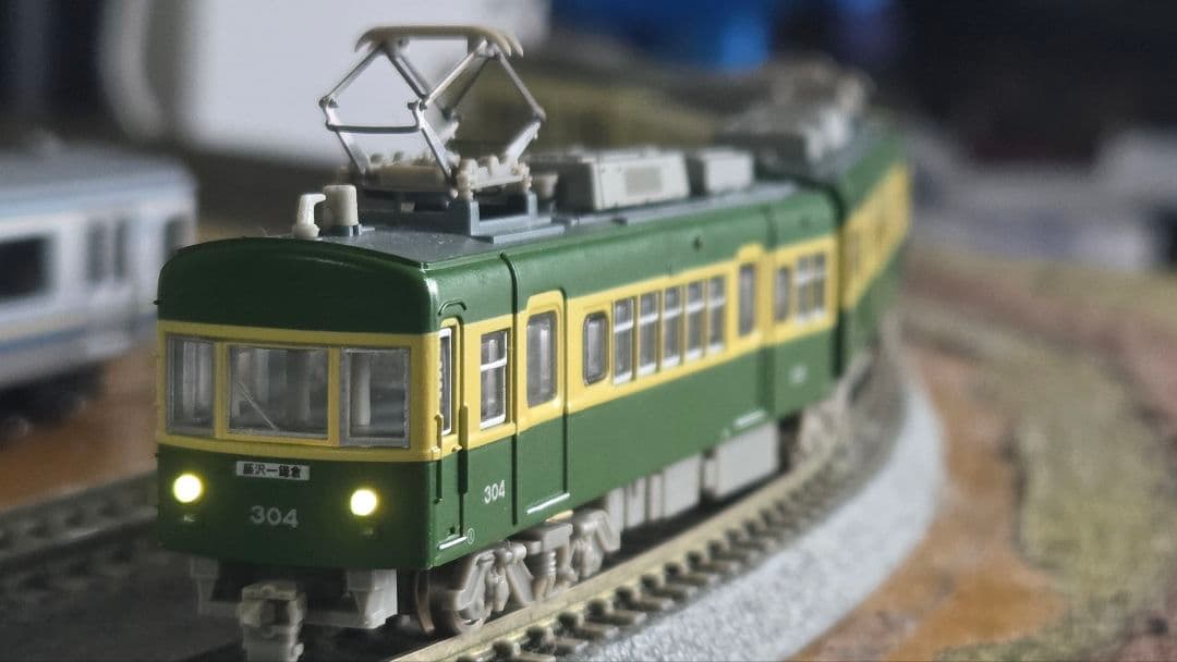 MODEMO NT136 江ノ島電鉄300形「304F」標準塗装(増結用T車)