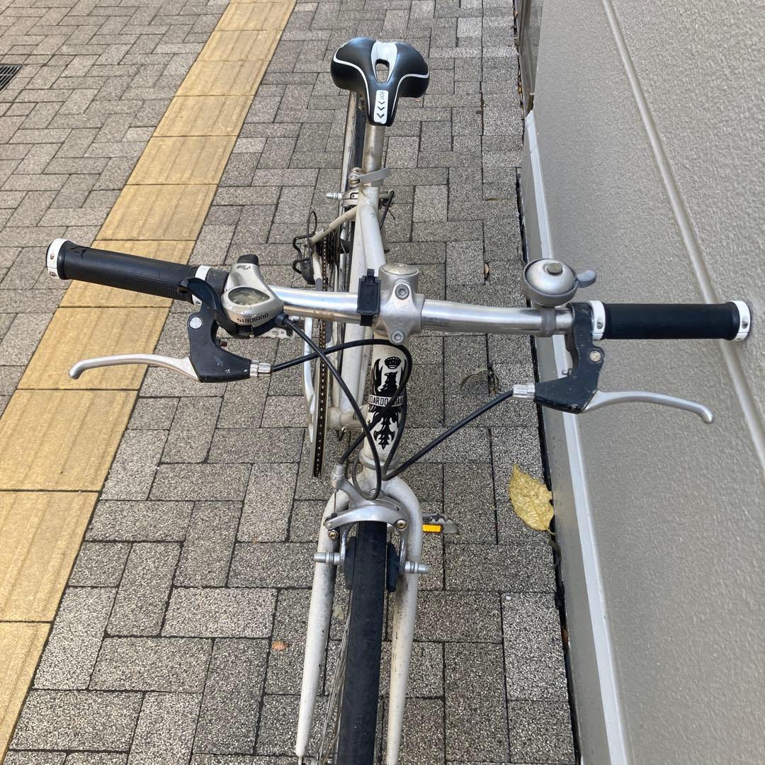 chi　引き取り限定　福岡　 クロスバイク ホワイト　700CC