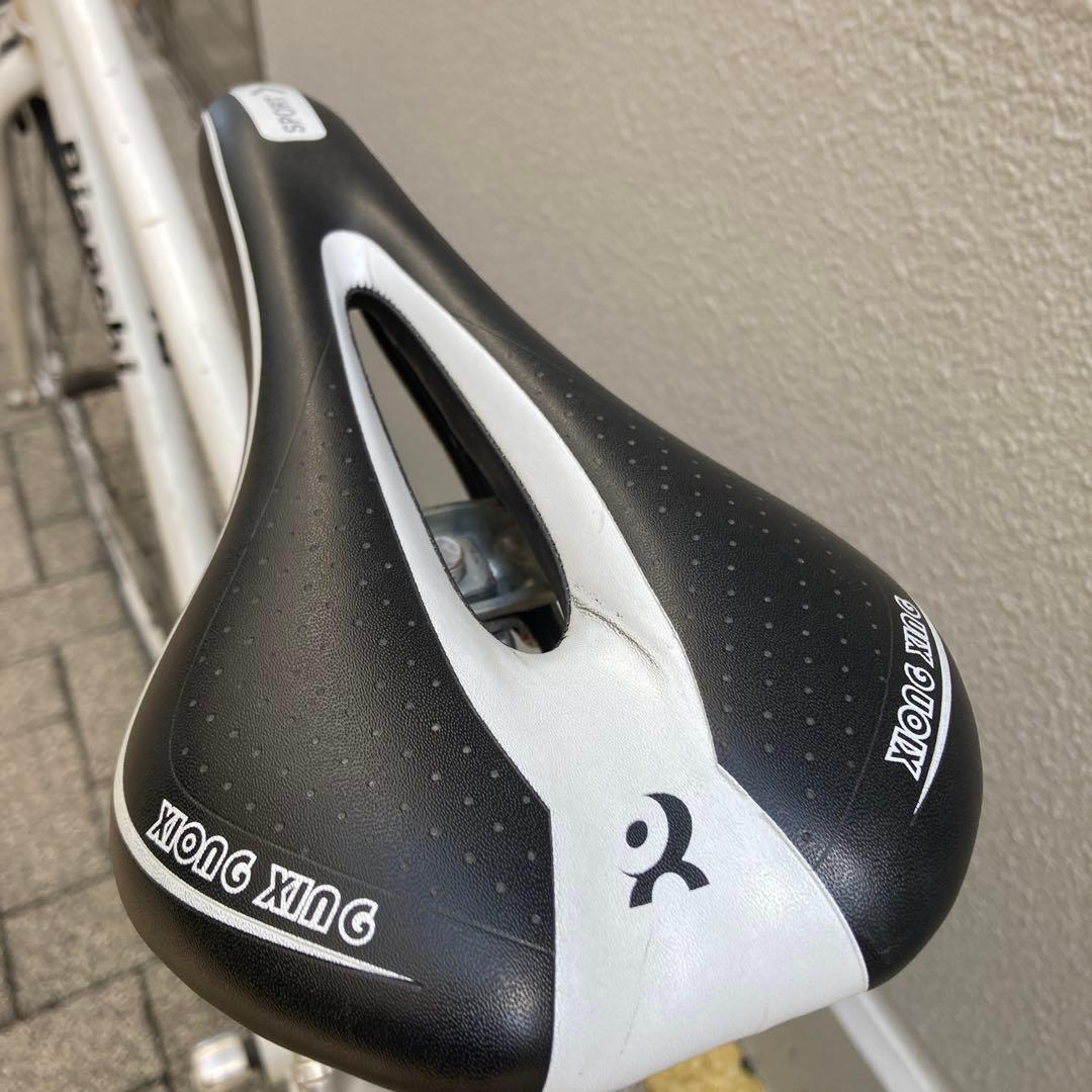 chi　引き取り限定　福岡　 クロスバイク ホワイト　700CC