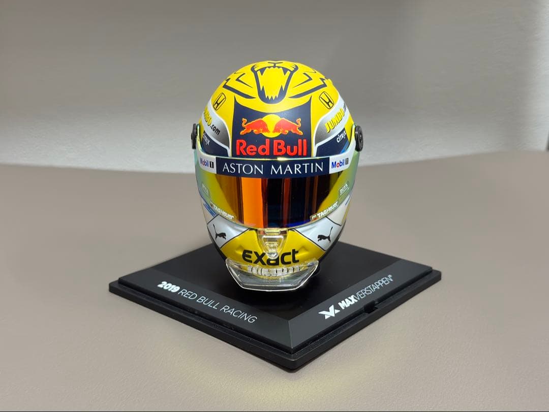 【qhmirai】M.フェルスタッペン ヘルメット2個セット1/4スケール