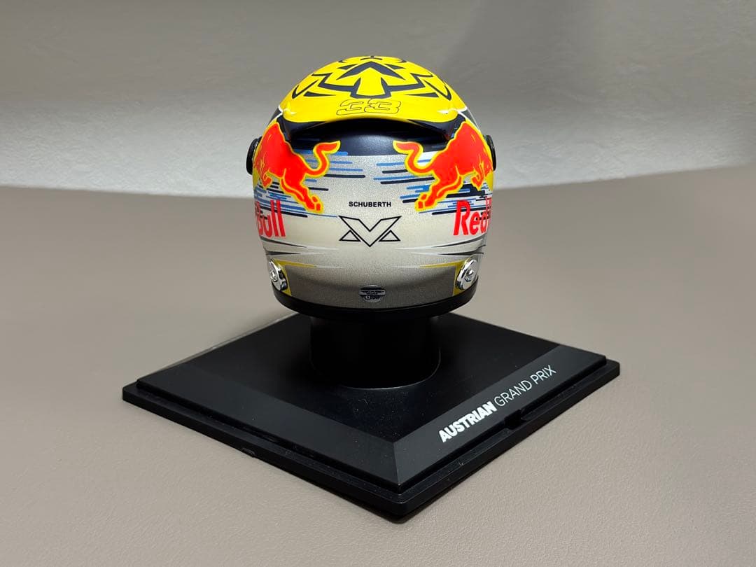 【qhmirai】M.フェルスタッペン ヘルメット2個セット1/4スケール