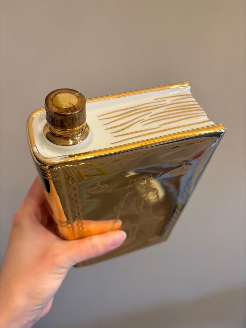 【未開栓】カミュ ナポレオン ブック ゴールド 700ml 希少　キャップ付き