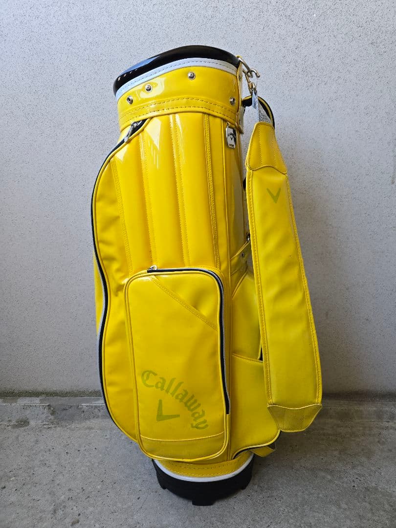 Callaway　キャロウェイ　キャディバッグ　エナメル素材　イエロー