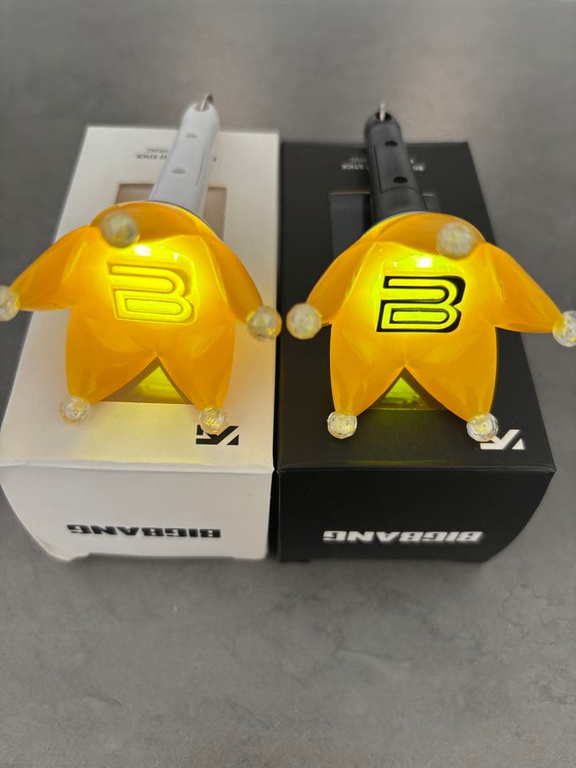 BIGBANG LIGHT STICK KEYRING 2色セット