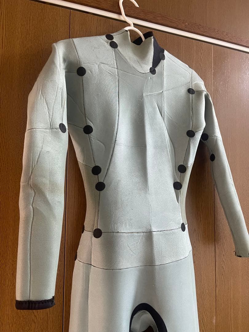 Hurley ウェットスーツ 黒 ヒョウ柄