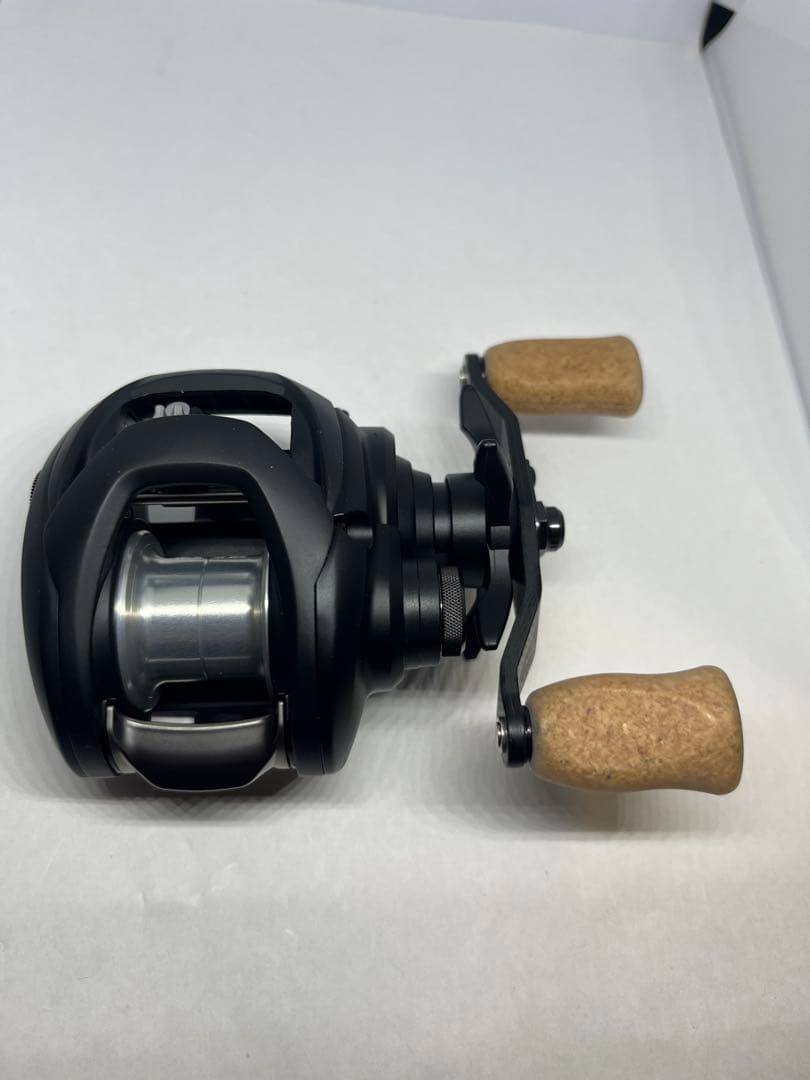 【新品未使用】SLPワークス ベイトリール22TR SV TW105H-SLPW