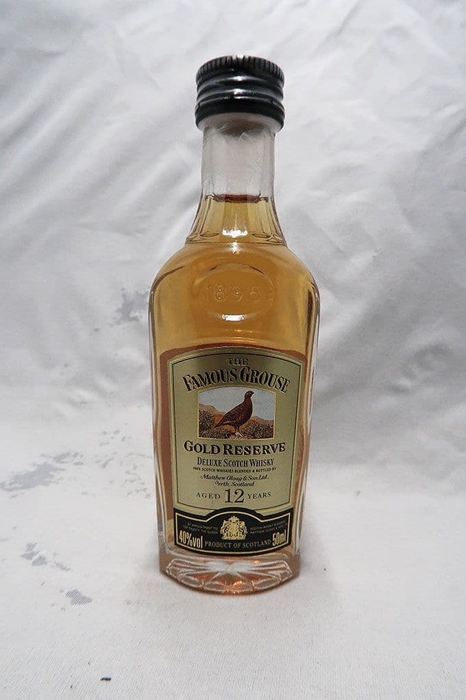 フェイマスグラウス １２年 ゴールドリザーブ ミニチュアボトル