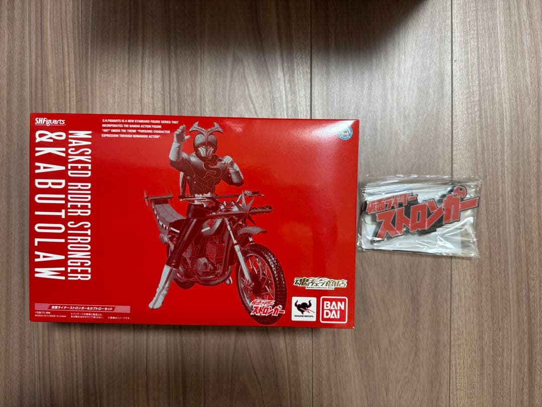 ★アクリルロゴ＋バイク付！　仮面ライダーストロンガー&カブトロー　フィギュアーツ