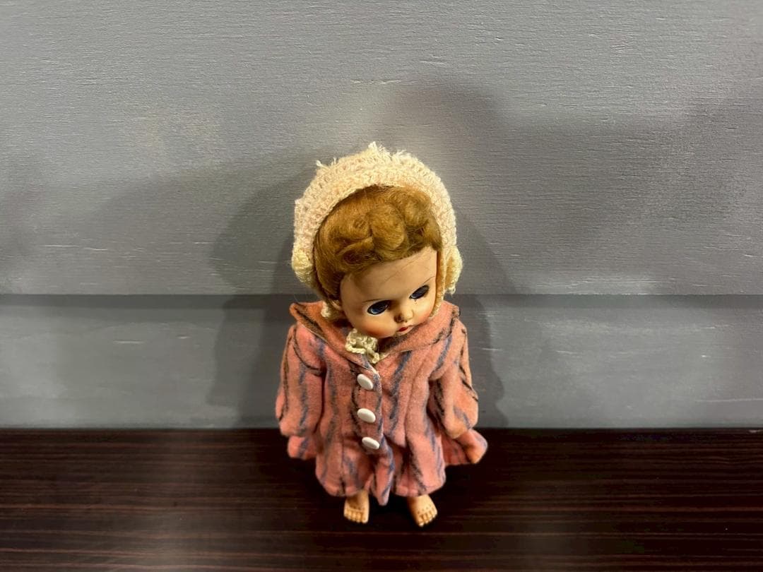 アンティークドール ソフビ 人形 ドール スリープアイ RW635