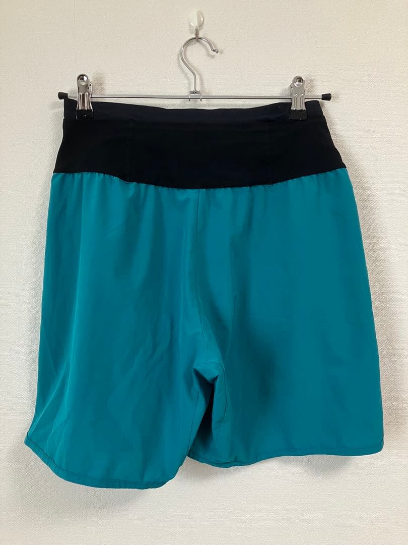 ランニングウェア　セット　エンデュリスレーシングショーツ　Tシャツ