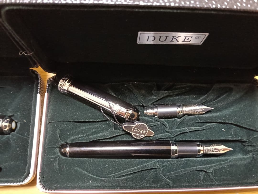 ☆【掘り出し物】☆DUKE 万年筆、CROSSボールペン、他　計 7セット