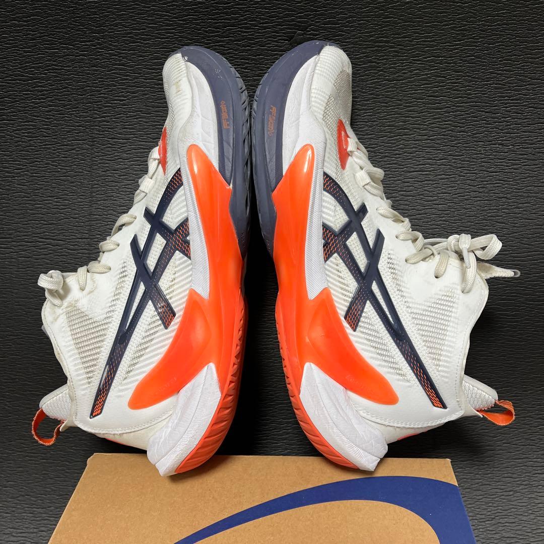 ASICS メタライズ 2バレーボールシューズ ホワイト/オレンジ　26.5cm