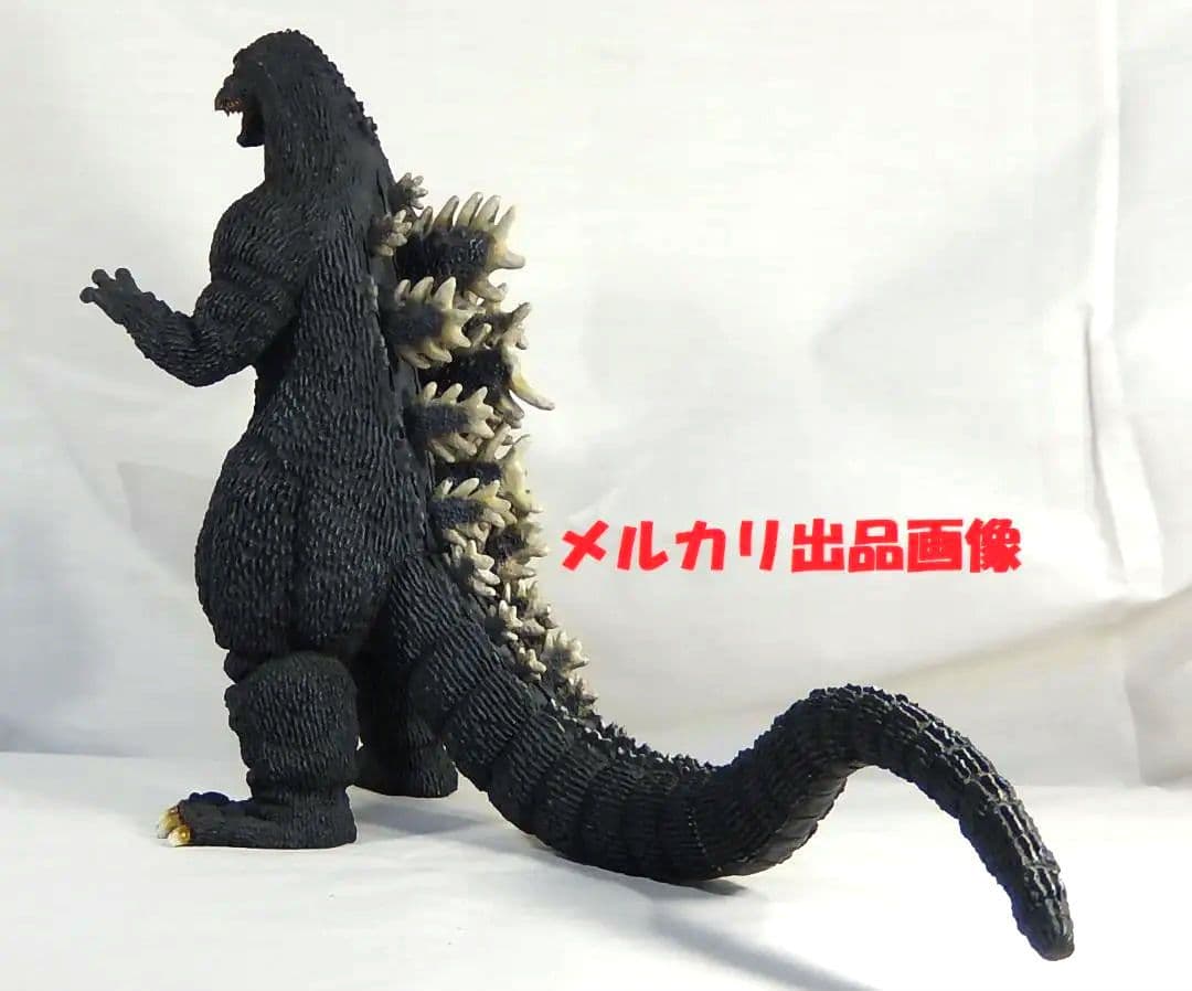 ゴジラ　レジンキット塗装済完成品