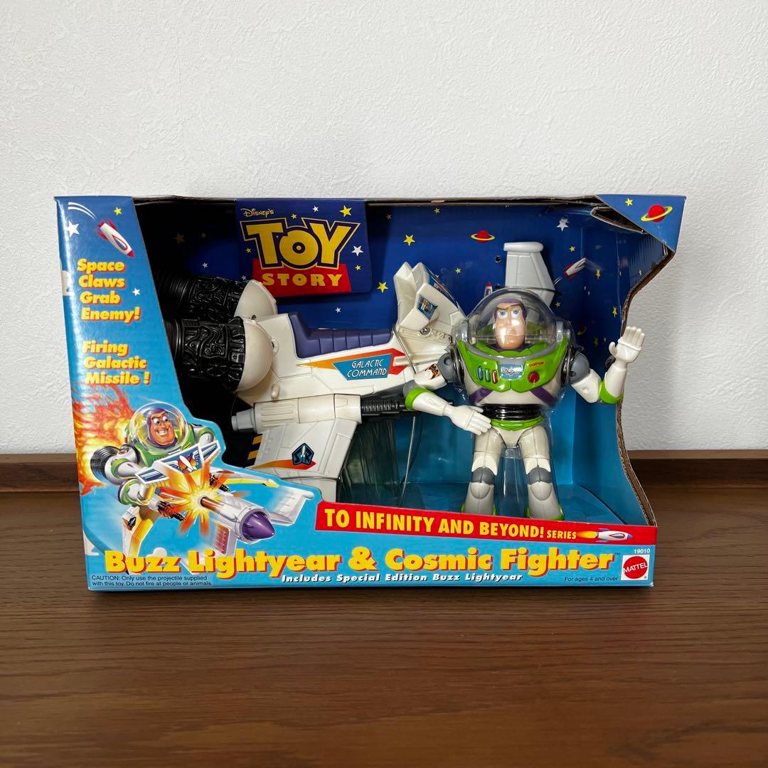 トイ・ストーリー 「バズ・ライトイヤー＆コスミックファイター」 フィギュア