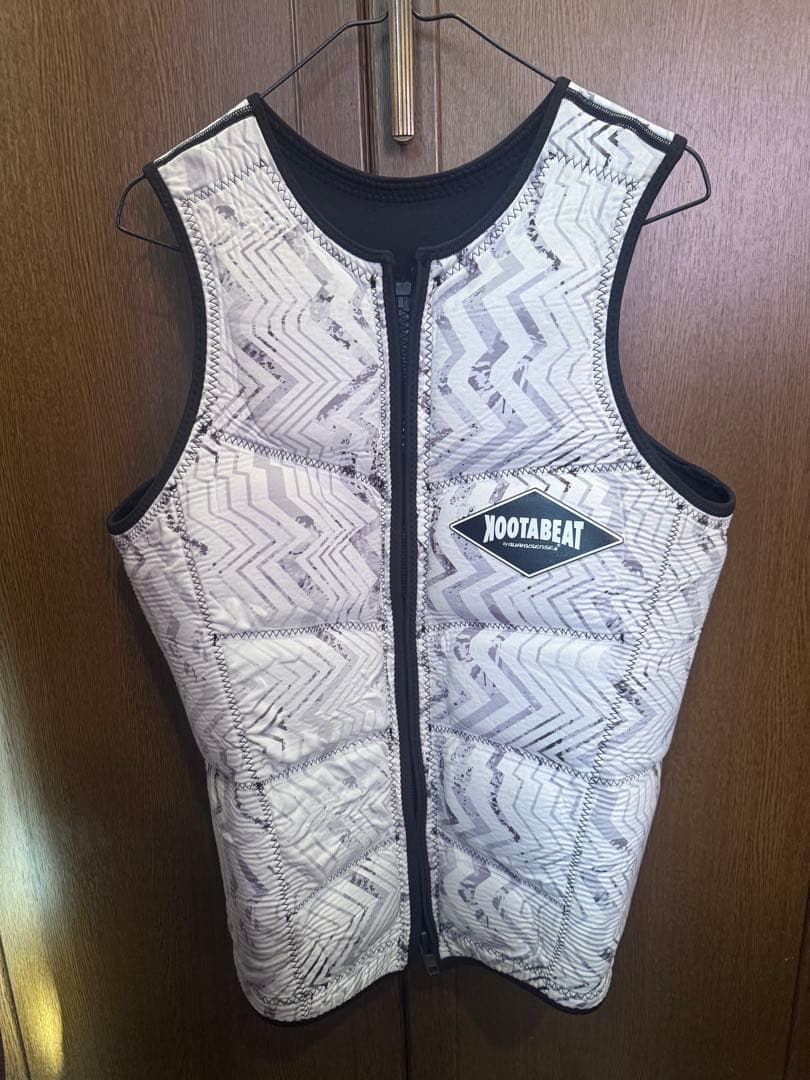 NOOTABEAT QUAKYSENSE ライフジャケット