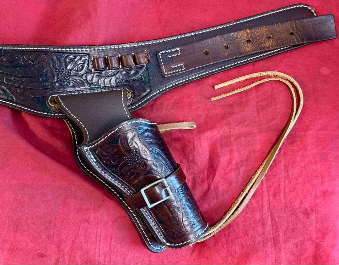 整備済 革製 彫刻付き ウェスタン ガンベルト ホルスター コルトSAA用