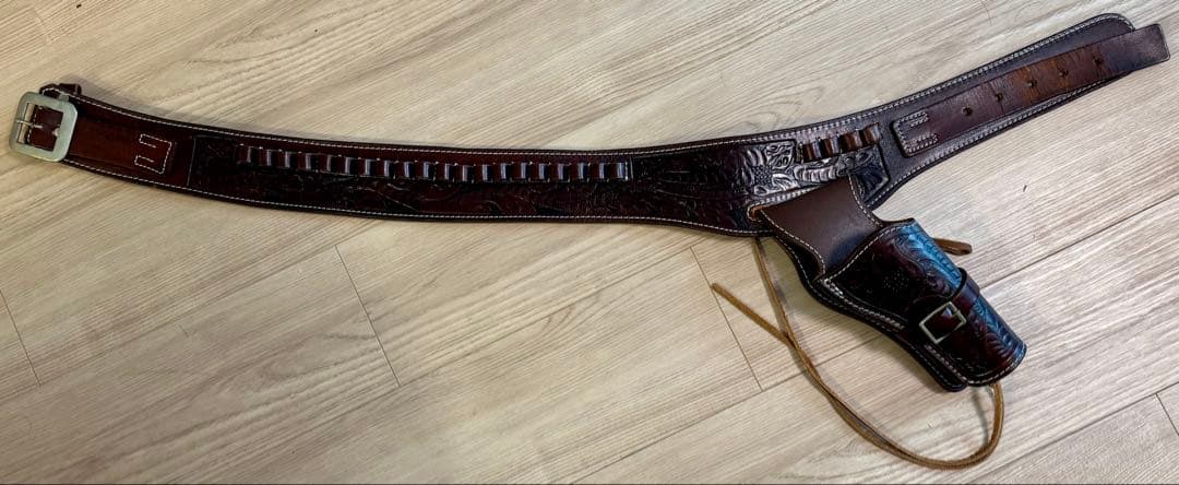 整備済 革製 彫刻付き ウェスタン ガンベルト ホルスター コルトSAA用