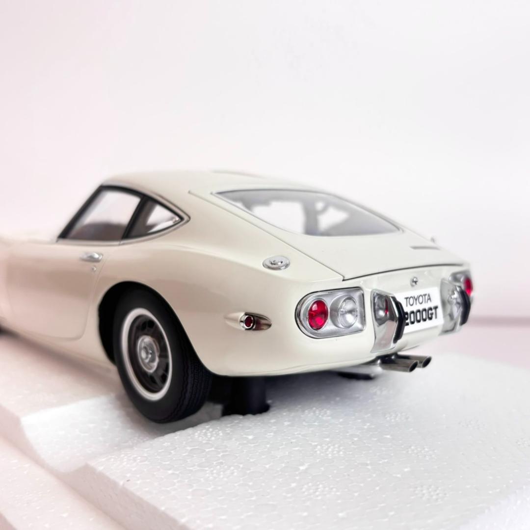 1/18 オートアート 78753 トヨタ2000GT