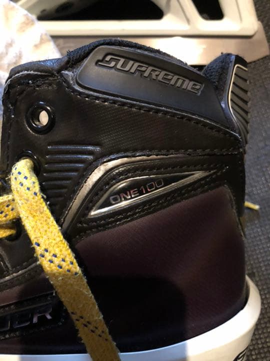 アイスホッケー ゴーリー スケート