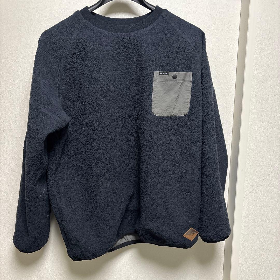 トラビスマシュー／リバーシブルプルオーバーＬ