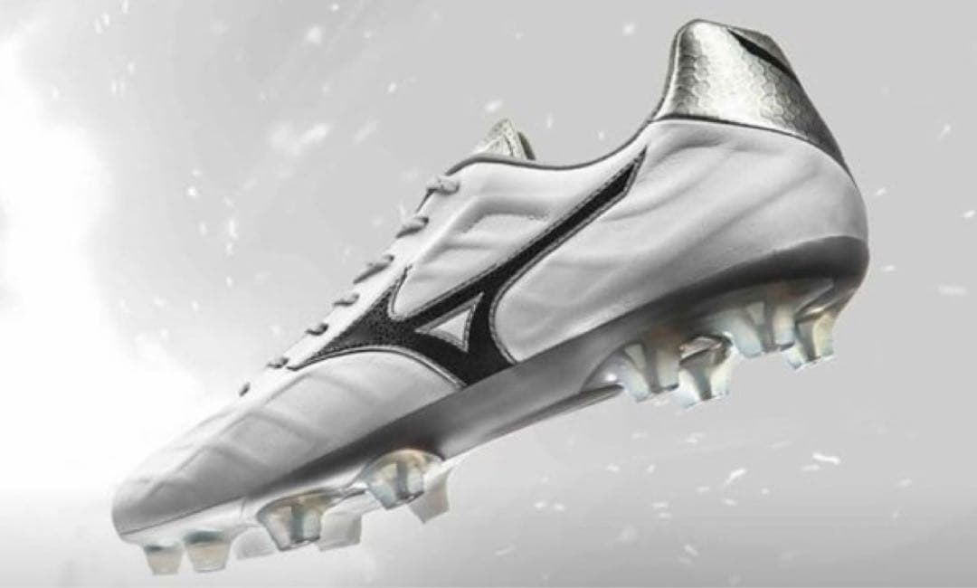 レビュラV1 JAPAN 【本質の白】