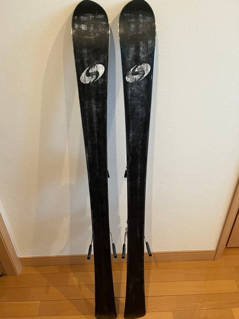 スキー 板　136cm 大人用　ビンディング付き　軽くて回しやすい！