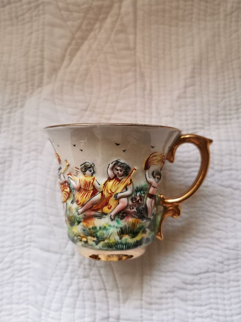 アンティーク カポディモンティ 天使＆子供ティーカップ１客① ハンドペイント手描