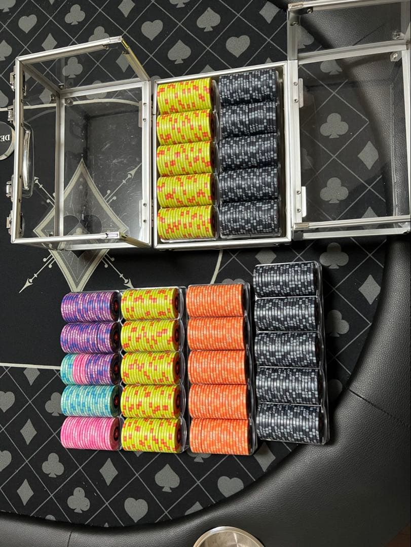 ポーカーテーブル　チップ　セット　引き取り❗️ 関西発送可能(別料)