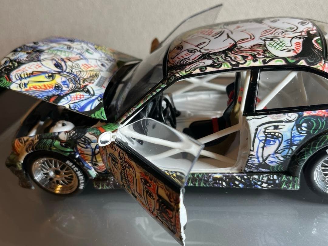 超レアモデル❗️ミニカー 1/18 ミニチャンプス  M3 アートカー