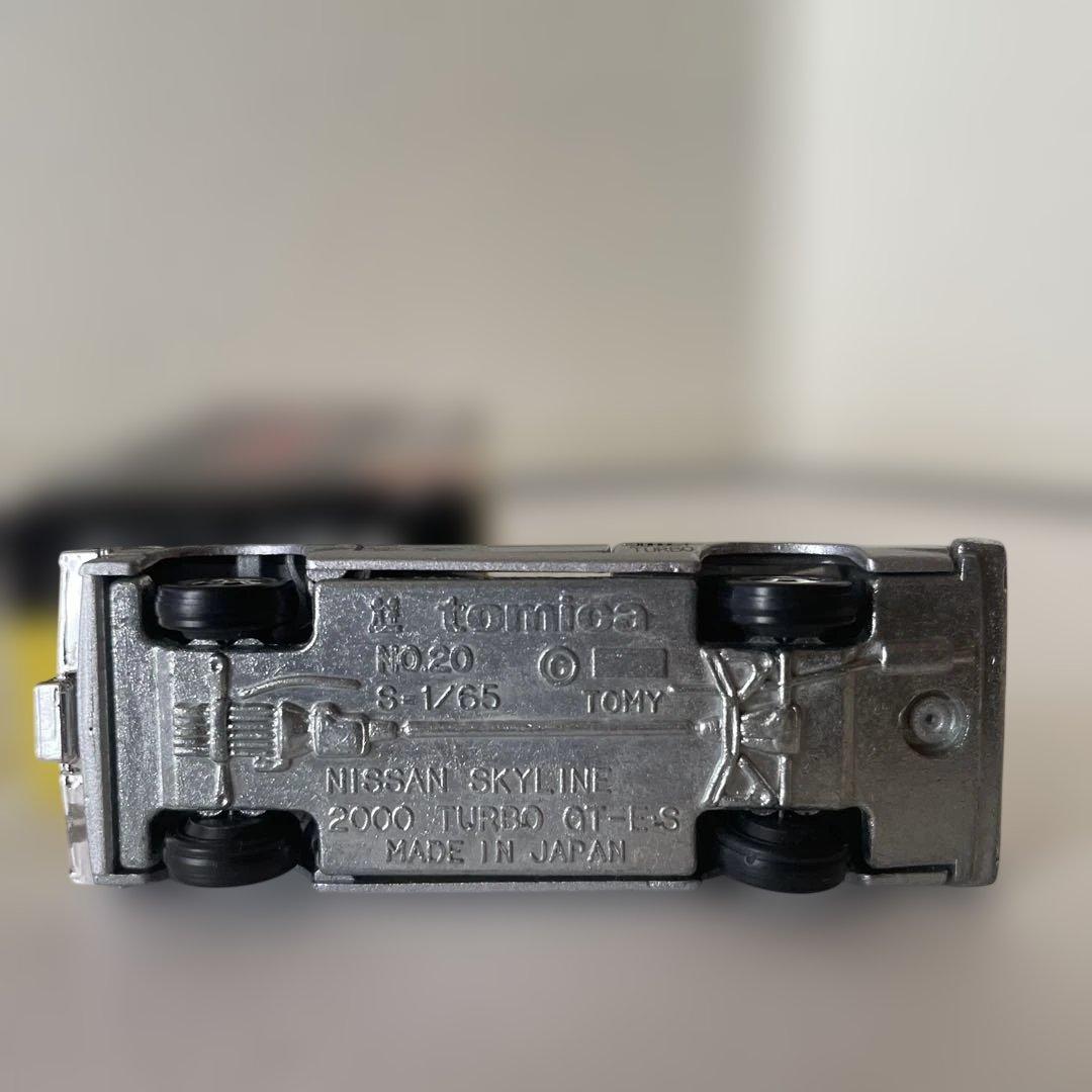 トミカ 黒箱 日産 スカイライン 2000 ターボGT-E-ES【GS/バラ】