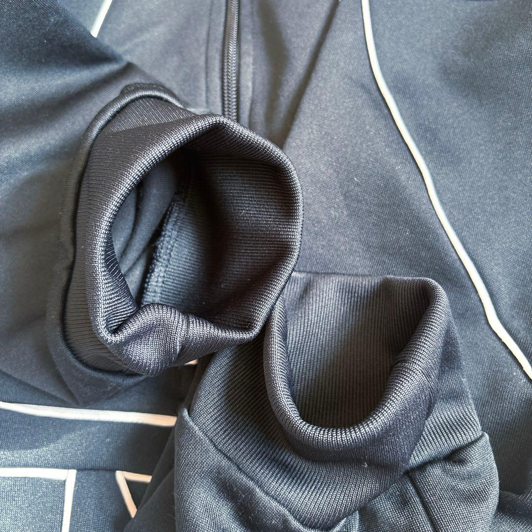 〈adidas〉ビッグ トレフォイル アウトライン トラックトップ&パンツセット