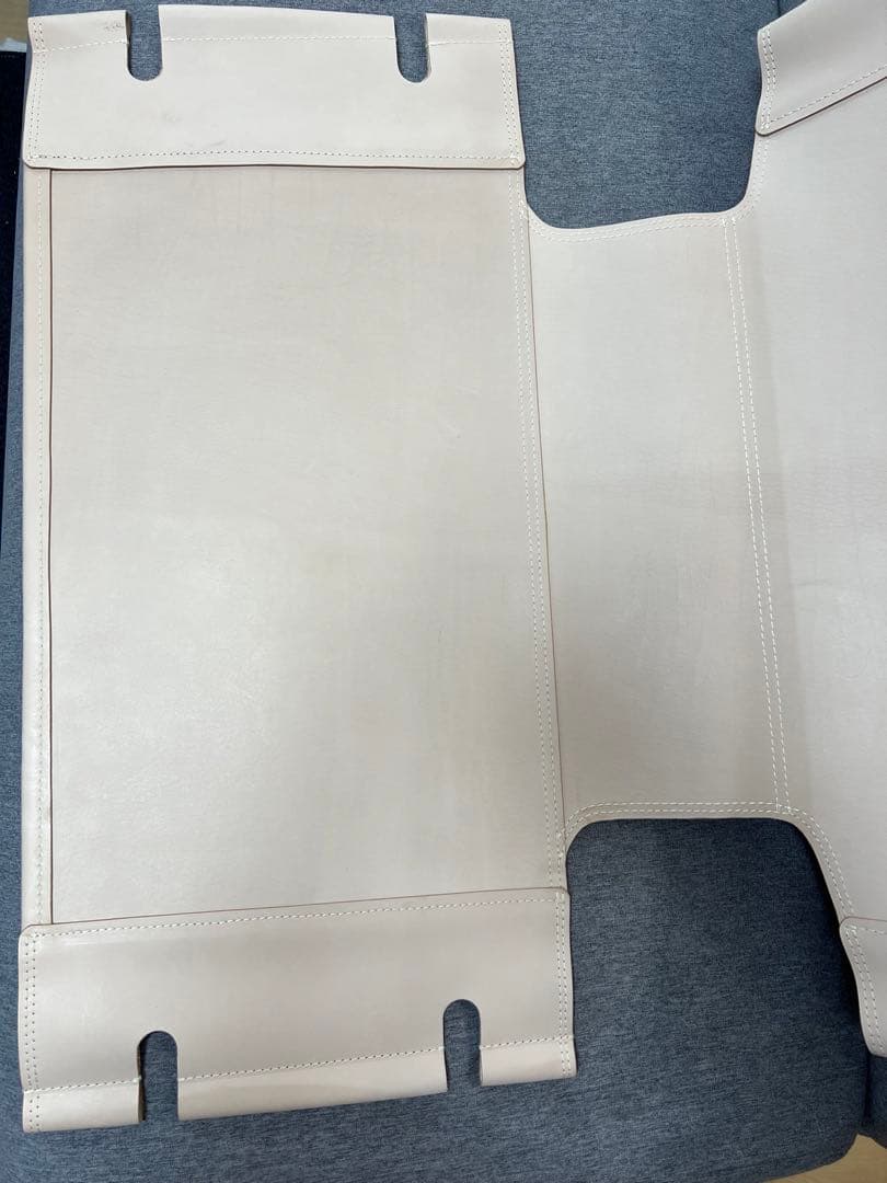 新品未使用品　IKIKI チェアウォルナットオリーブ＆専用替シート