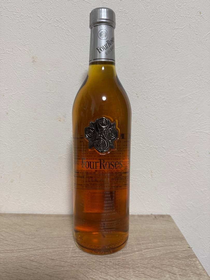 Four Roses ウイスキー 750ml