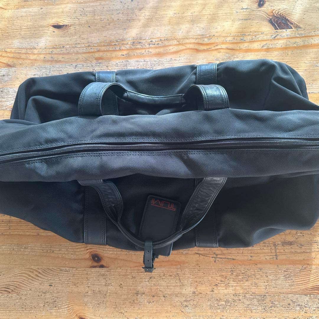 TUMIボストンバッグ