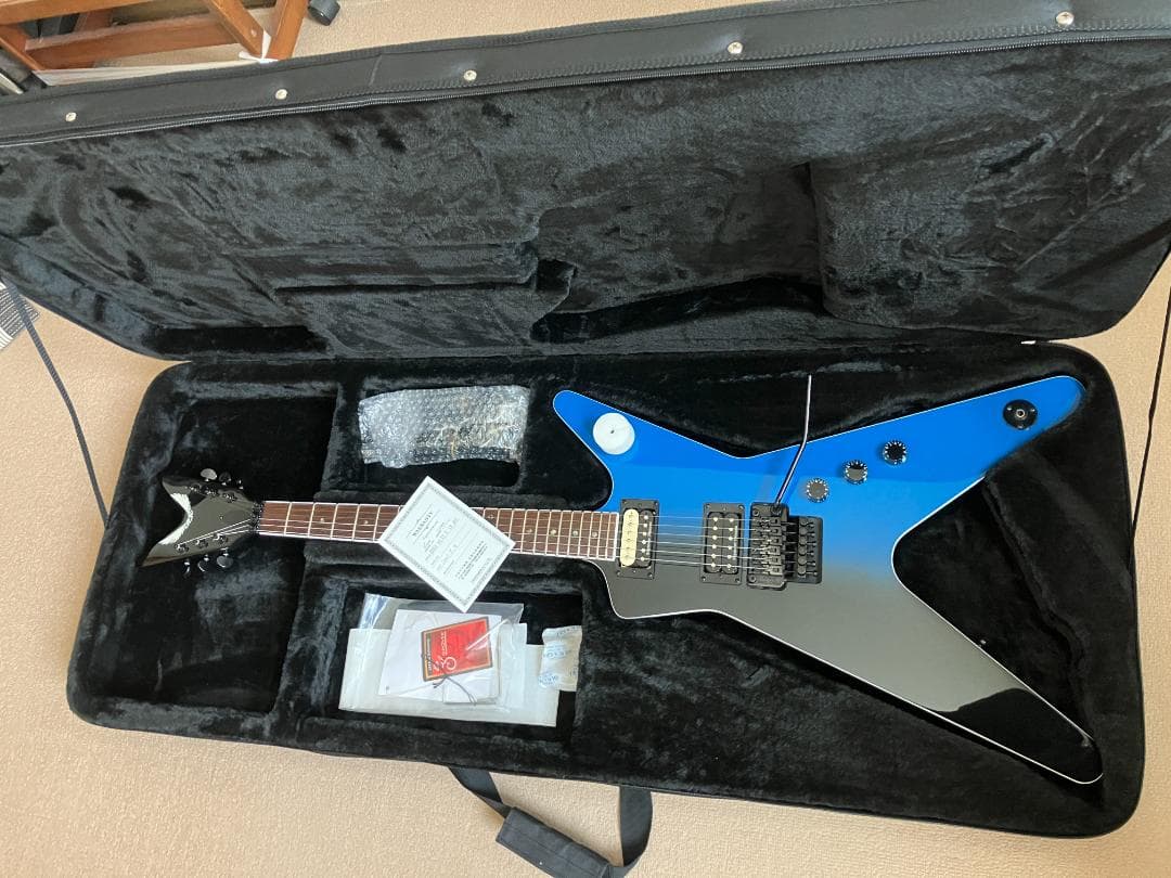 ギター DEAN ML 79 Floyd Duncans Blue Black Fade