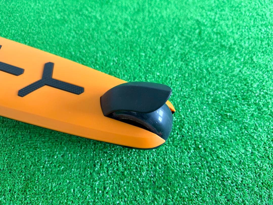 未使用品 ランボルギーニ 三輪キックスクーター｜着脱式シート付き・高さ調整可能