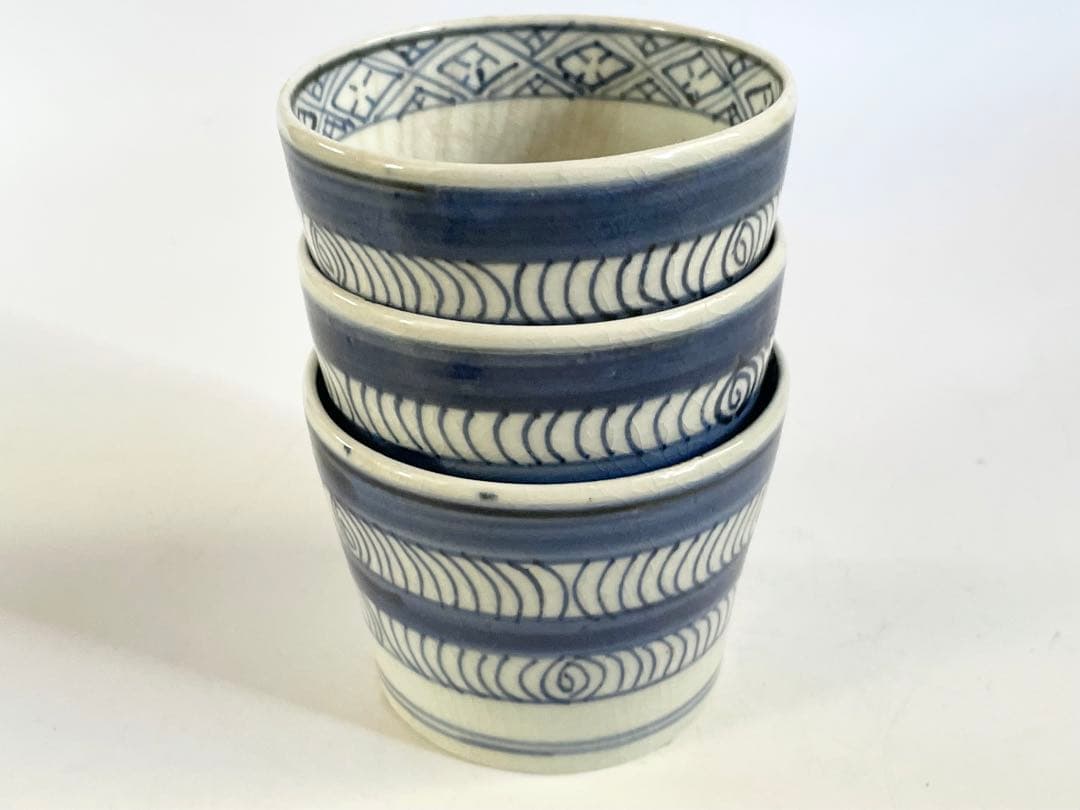 骨董　アンティーク　古伊万里　染付　馬の目　観世水　蕎麦猪口　3点