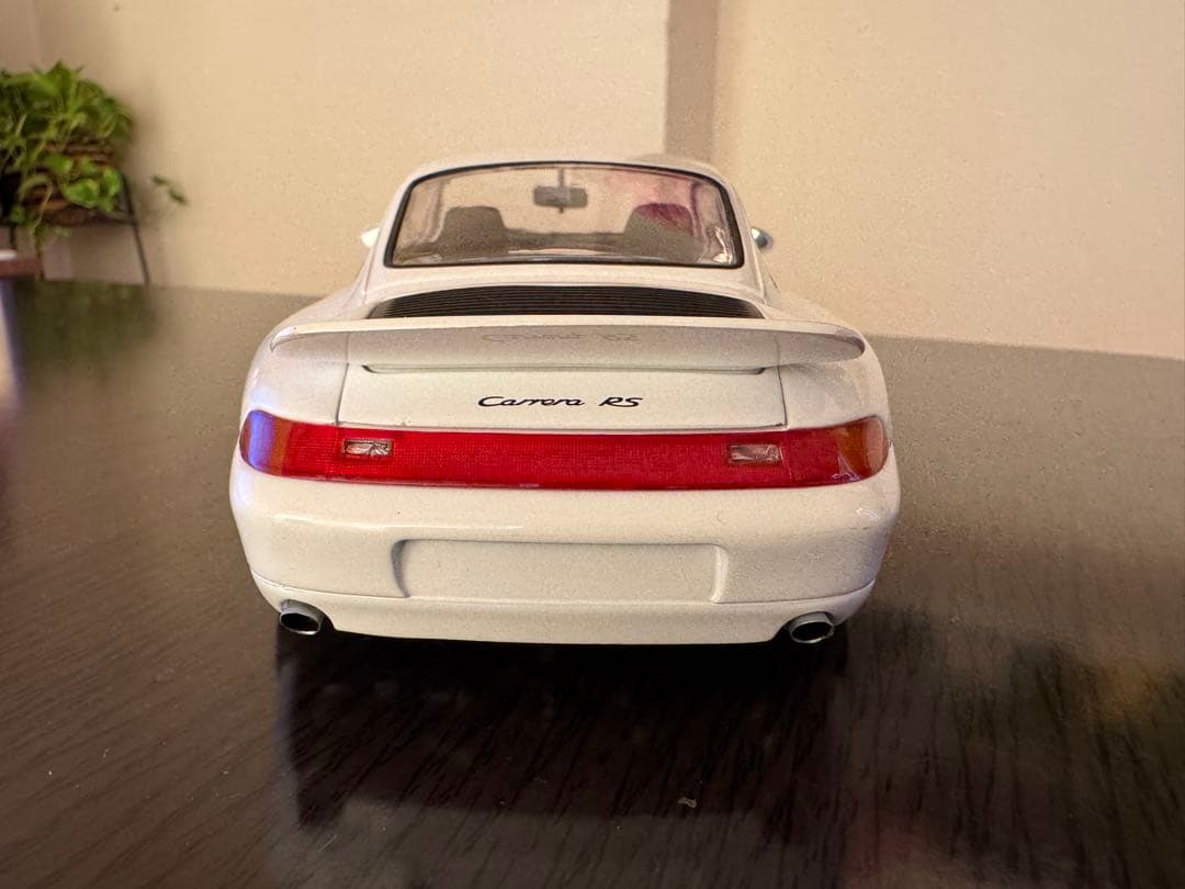 UTモデル　ポルシェ911 カレラRS 1/18サイズ