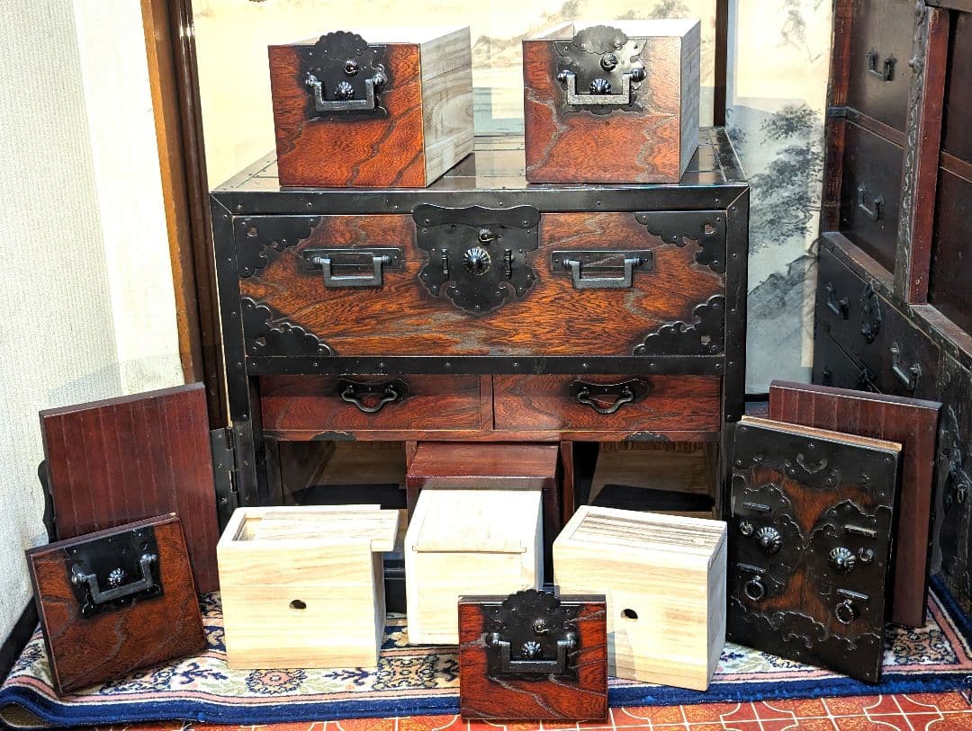 船箪笥　銭箱　時代箪笥　帳場家具　　　　　古箪笥