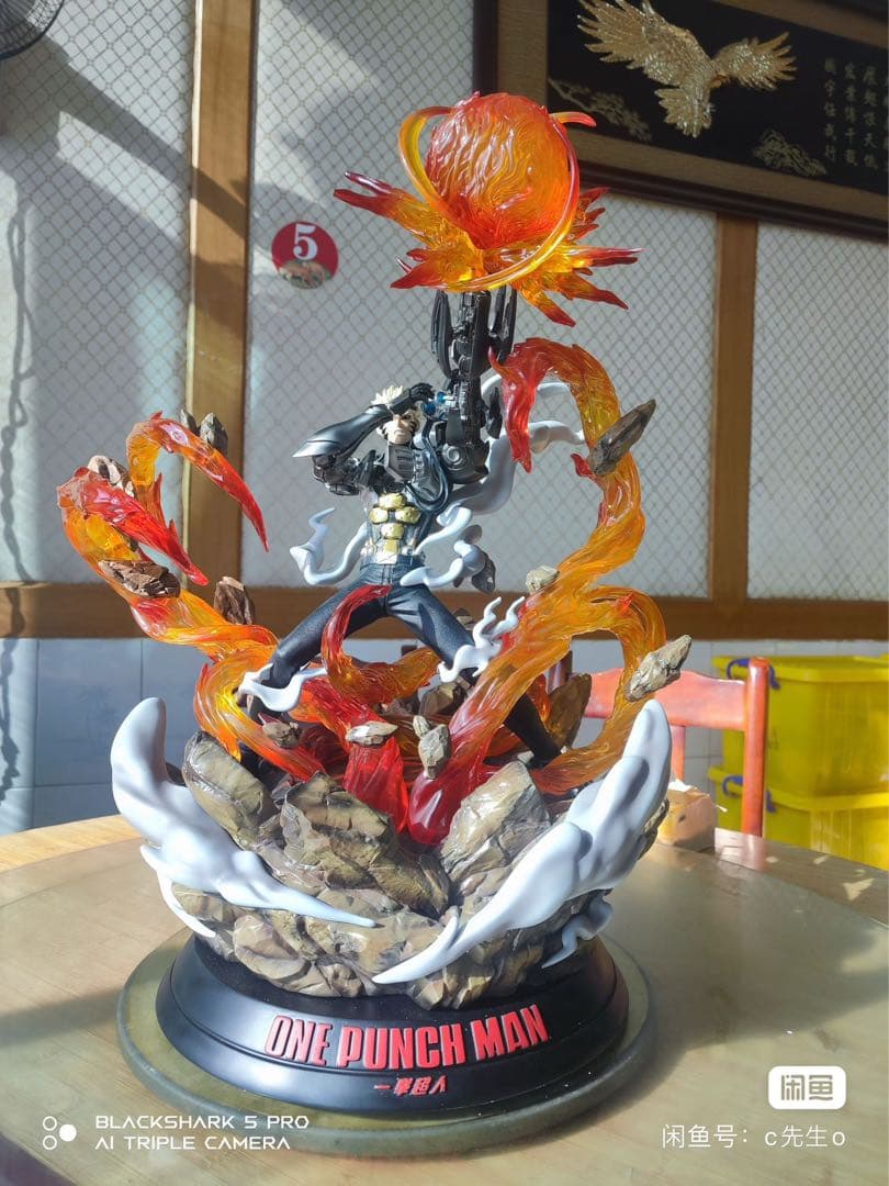 『ワンパンマン』ジェノス 1／6スケール版権付き　ガレージキット スタチュー