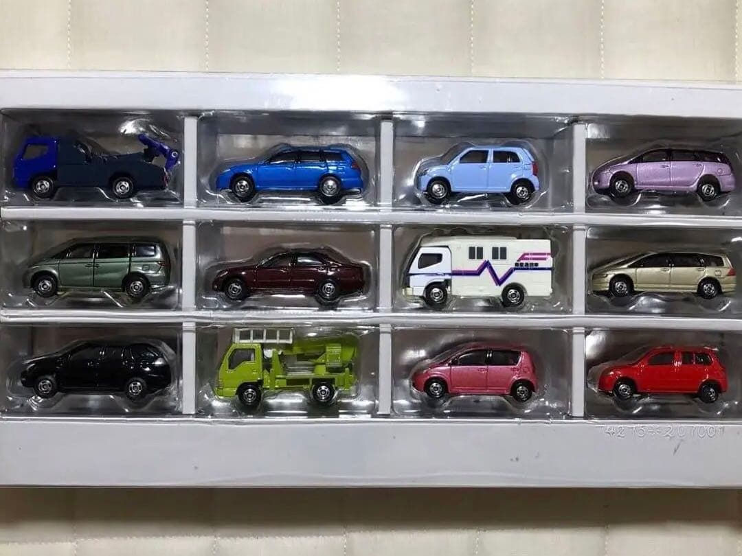 トミカ　スペシャルカラーコレクション　スペシャルカラー12台入り