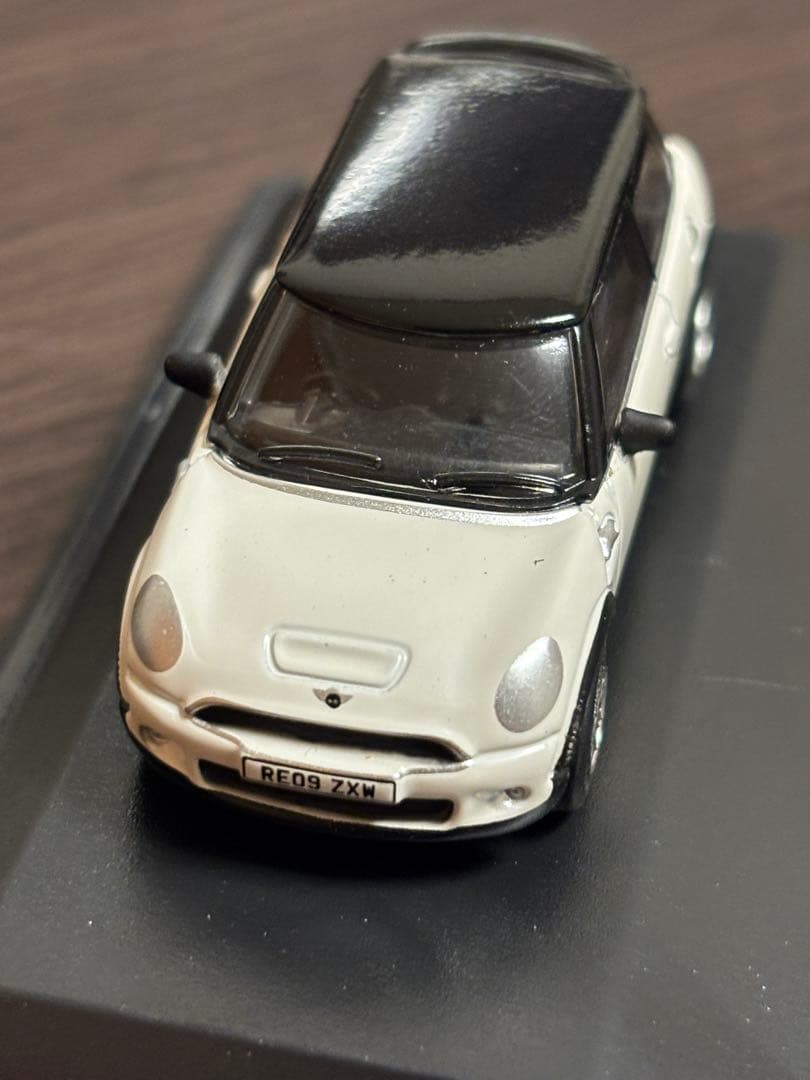 MINI COOPER ミニクーパー（ホワイト）ミニチュアカー