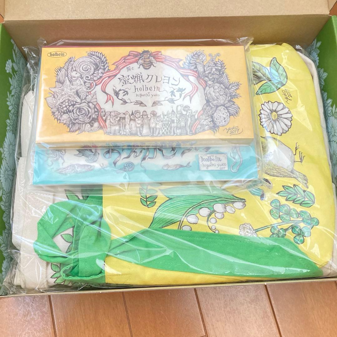 ヒグチユウコｘホルベイン みつろうクレヨンファミリーバッグセット