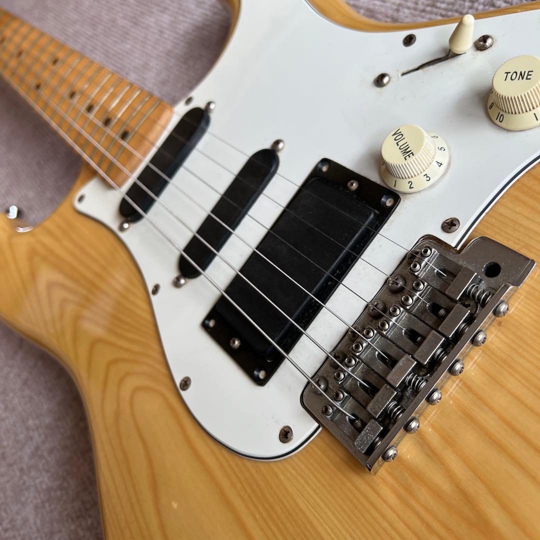 a*t様 Fender ストラトキャスター （EMGピックアップ3連発、ソフトケ