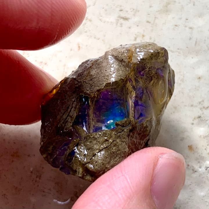 素朴で可愛いオパール原石56ct/鉱物標本