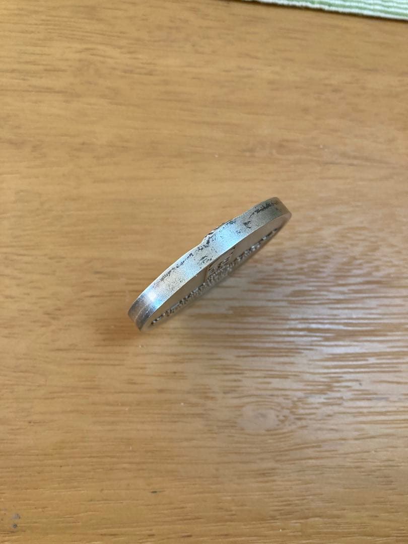 Vell✳︎純銀メダル✳︎着払いです