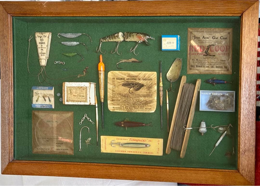 アンティーク釣具のウォールデコレーション