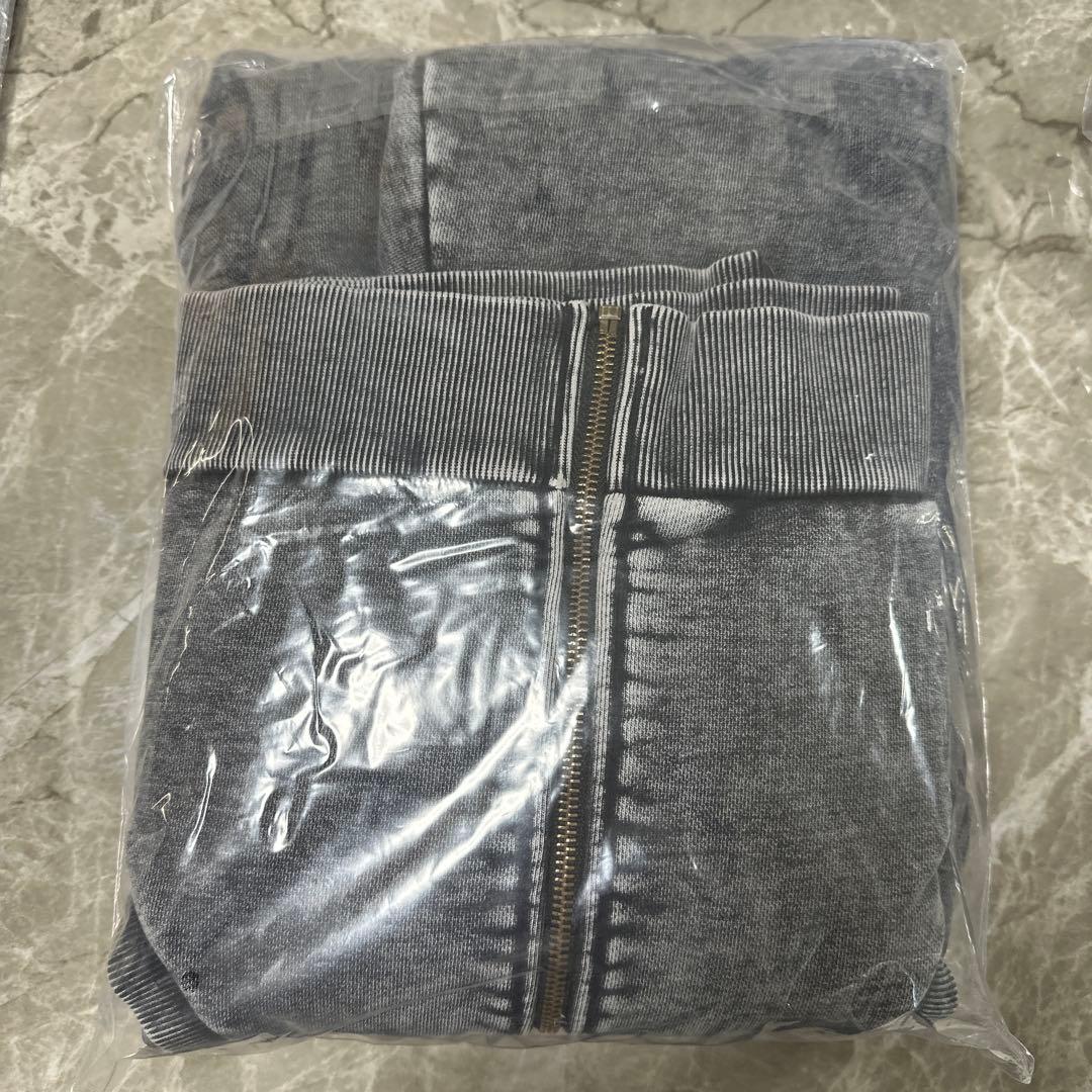 MAZZEL ジップアップパーカーL 【新品未使用】