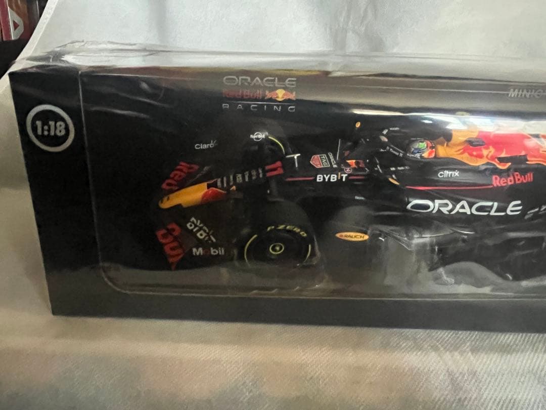 1/18レッドブルF1セルジオペレス2022年　　　アメリカオースティンGP