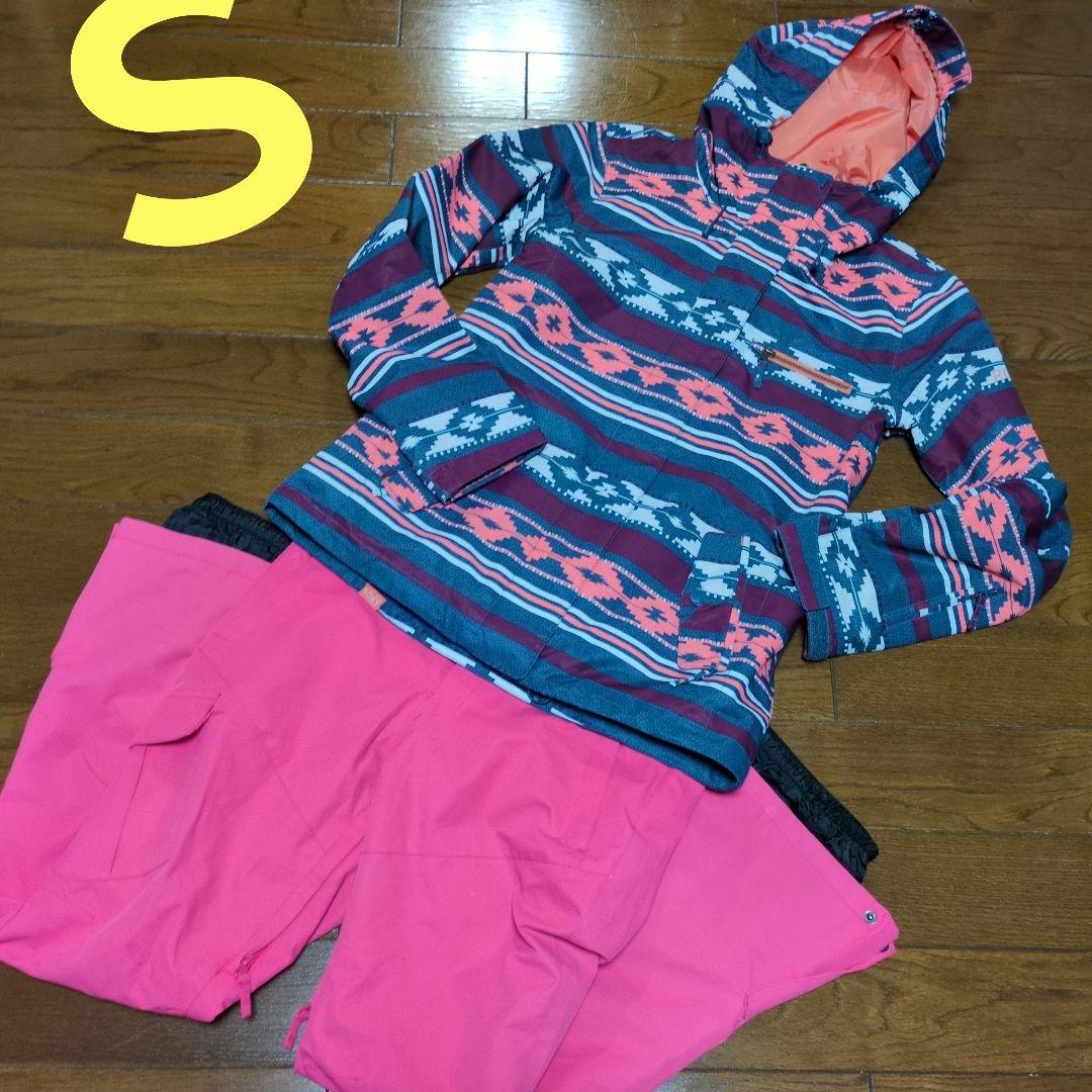 【美品】ROXY　スノボウェア　上下セット　総柄　オルテガ柄　ピンク　Ｓ